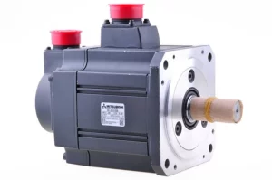 Серводвигатель  HC-SFS102B оснащен тормозом